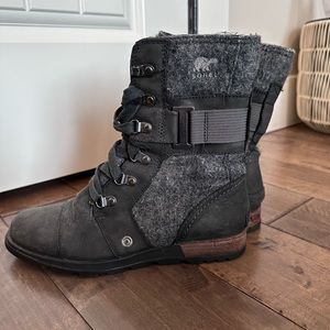 SOREL MAJOR CARLY COMBAT BOOT SZ 7